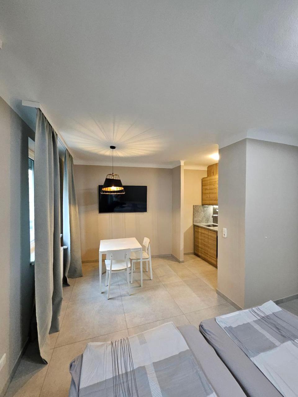 Danube Apartment Виена Екстериор снимка